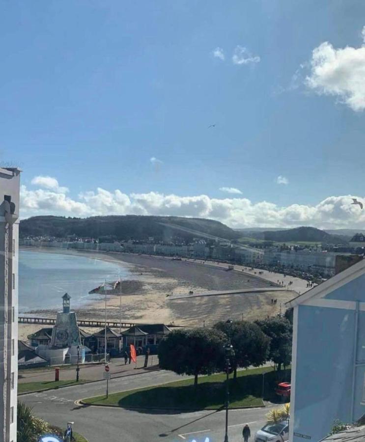 Bella Vista Hotel Llandudno Bagian luar foto